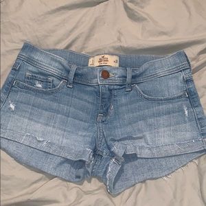 Women’s Hollister Low Rise Jean Shorts